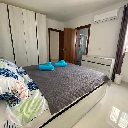 Sunshine Apartments Mellieha - Modern Three Bedroom Apartment - Apt No 3 Exterior photo