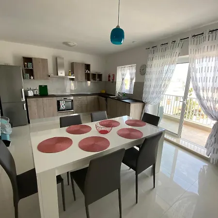 Sunshine Apartments Mellieha - Modern Three Bedroom Apartment - Apt No 3 Exterior photo