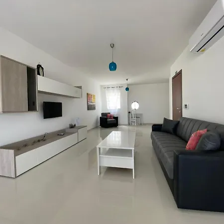 Sunshine Apartments Mellieha - Modern Three Bedroom Apartment - Apt No 3 Exterior photo