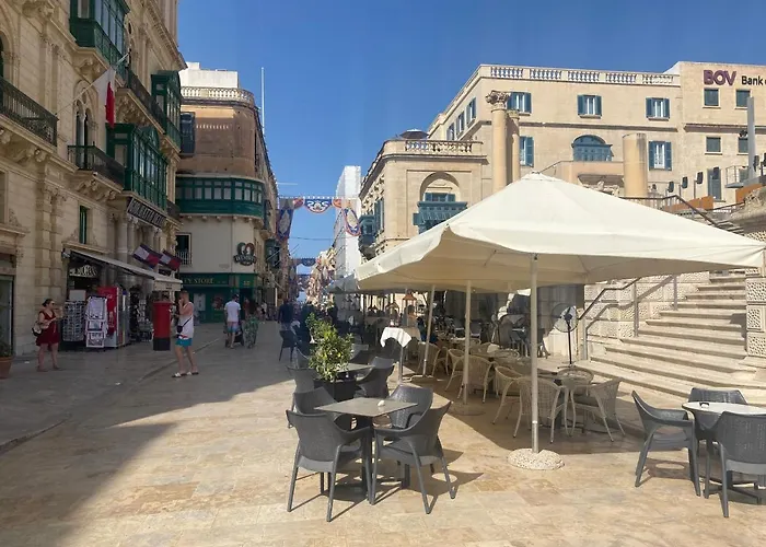 Sunshine Apartments Mellieha - Modern Three Bedroom Apartment - Apt No 3