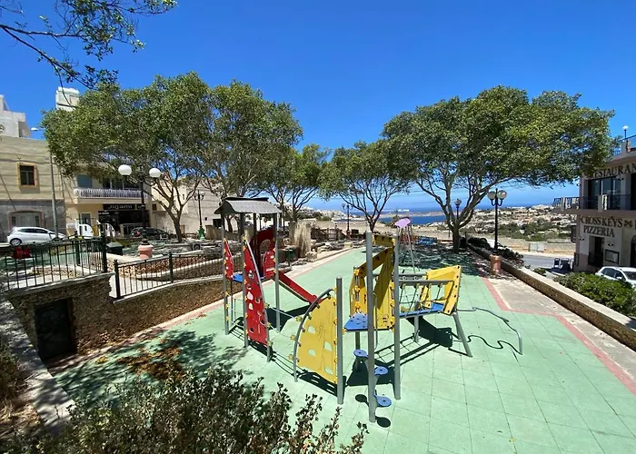 Sunshine Apartments Mellieha - Modern Three Bedroom Apartment - Apt No 3