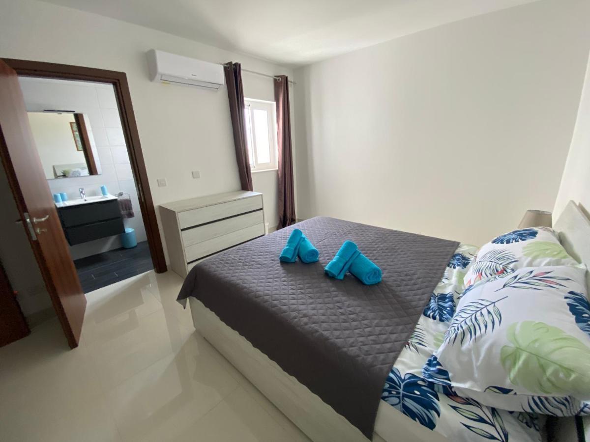 Apartment Sunshine - Modern Three Bedroom - No 3