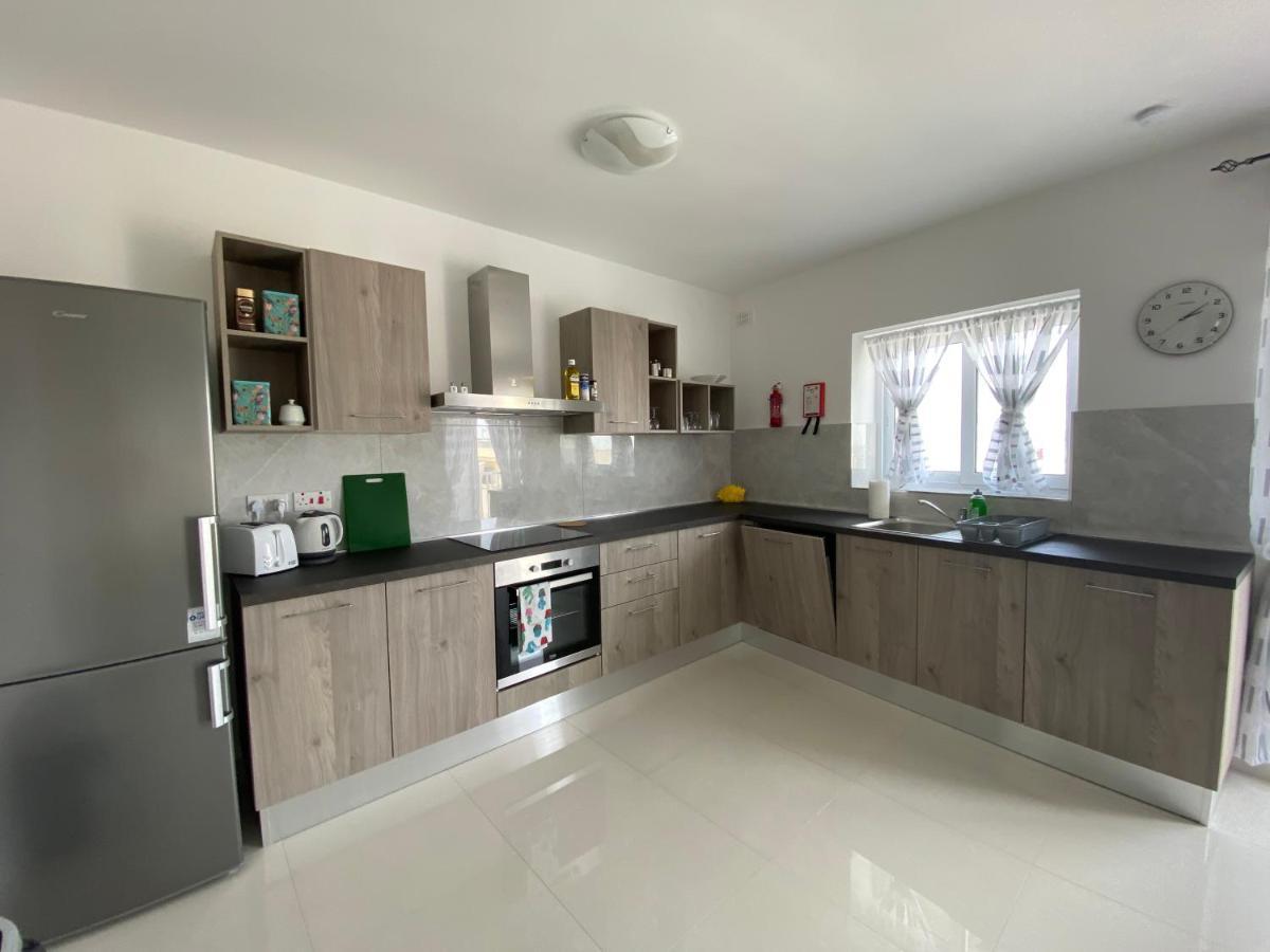 Apartment Sunshine - Modern Three Bedroom - No 3 Mellieha