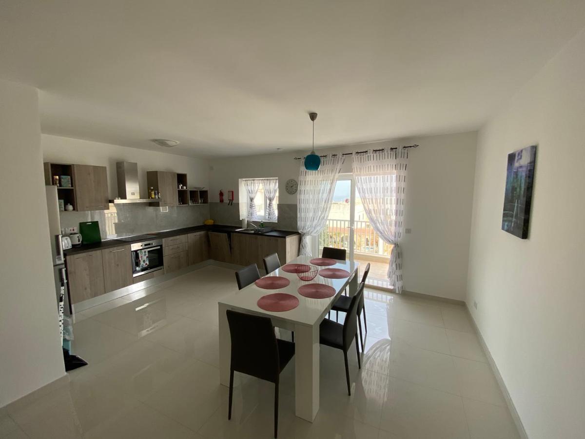 Apartment Sunshine - Modern Three Bedroom - No 3 Mellieha