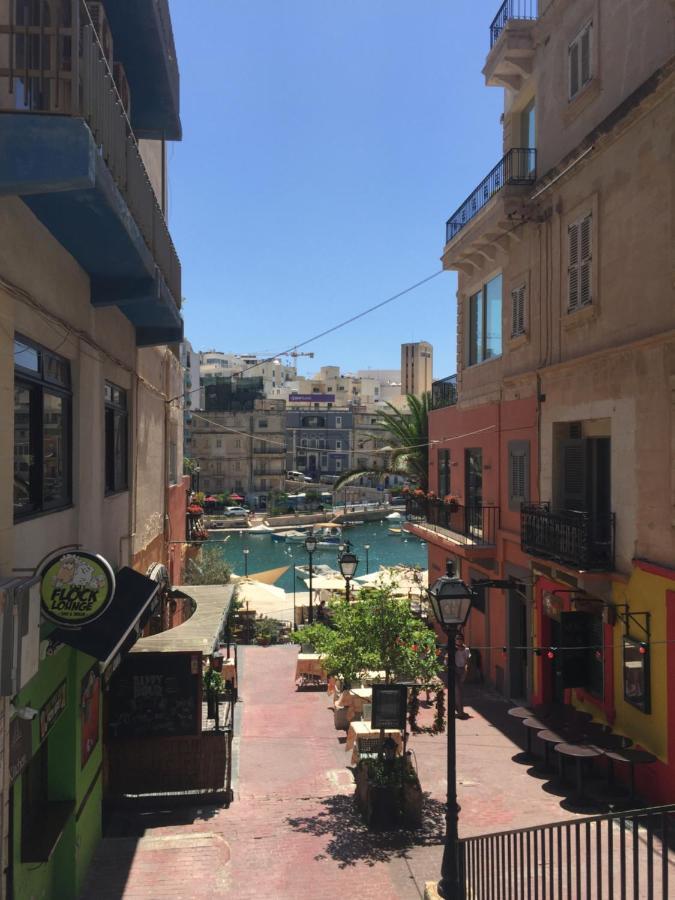 Apartment Sunshine - Modern Three Bedroom - No 3 *